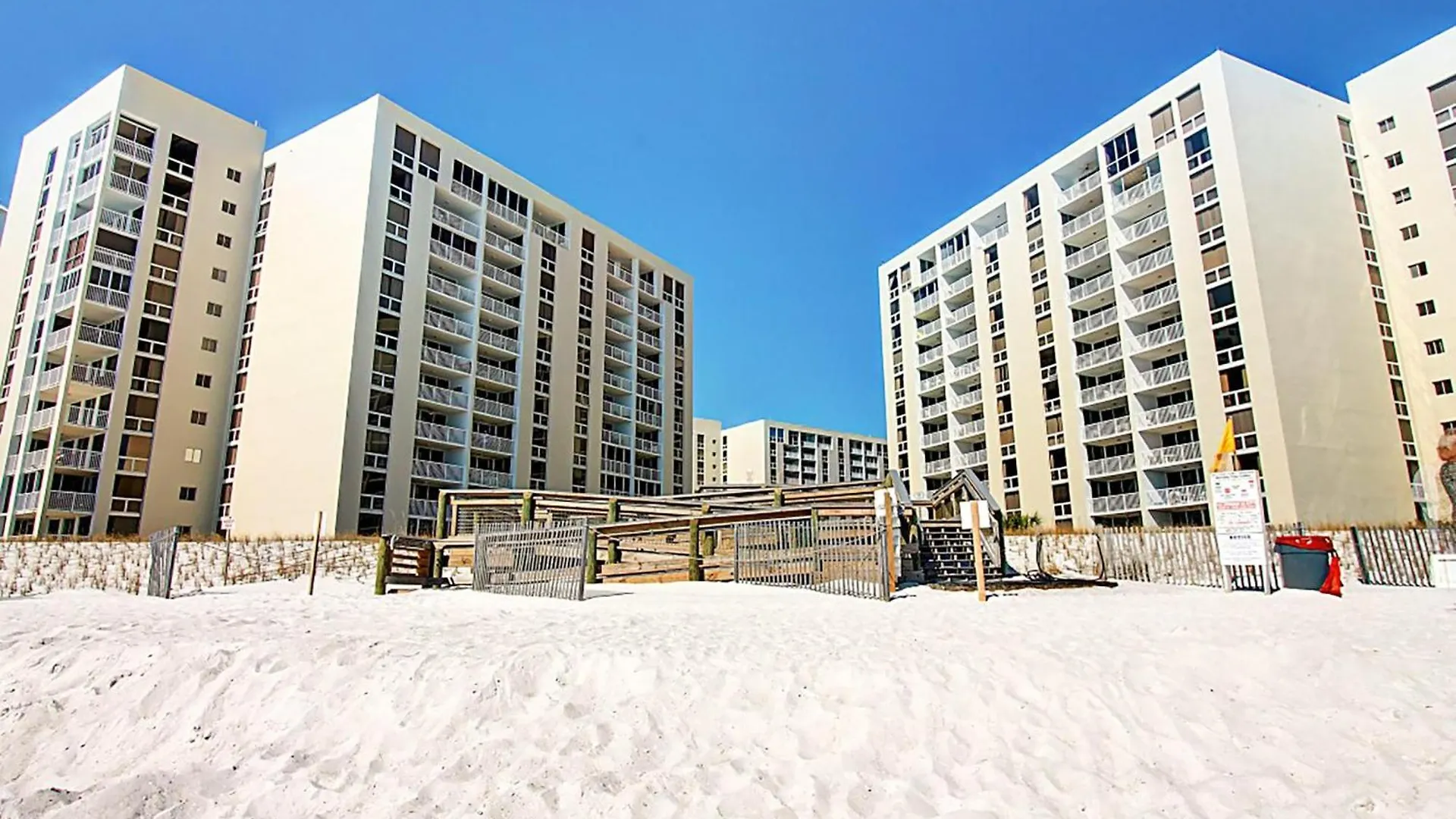 Shoreline Towers Townhouse 4-3 Destin