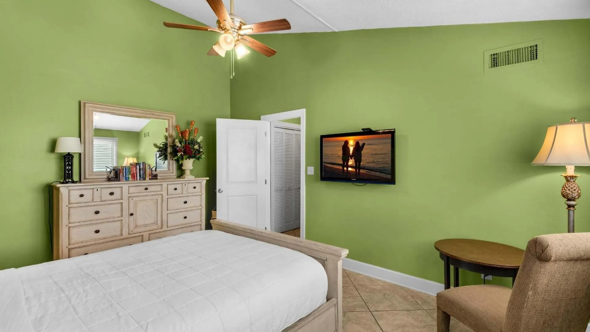 Shoreline Towers Townhouse 4-3 Destin Holiday home