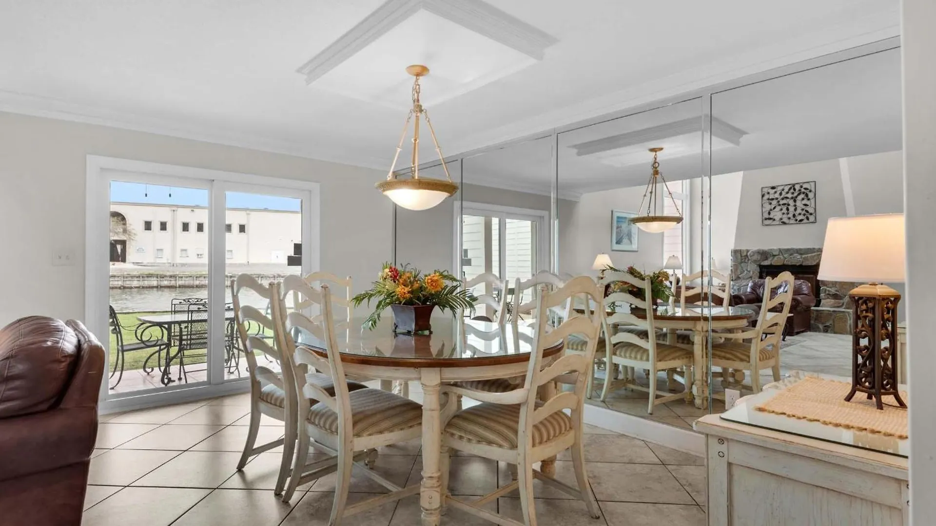 Shoreline Towers Townhouse 4-3 Destin Holiday home